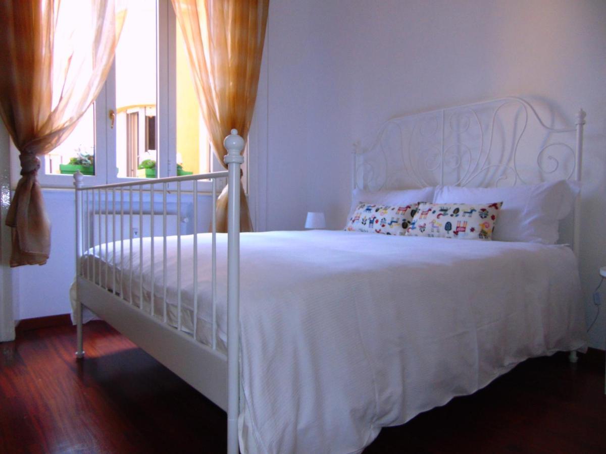 The Best Bedroom In Мілан Екстер'єр фото
